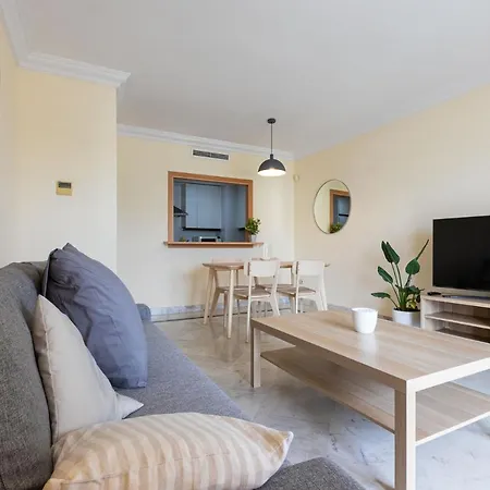 Puerto Banus, Marina Banus, 2br, 2bth, Pool, Parking, Marbella, 2h Apartment *