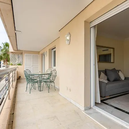 Puerto Banus, Marina Banus, 2br, 2bth, Pool, Parking, Marbella, 2h * Marbella