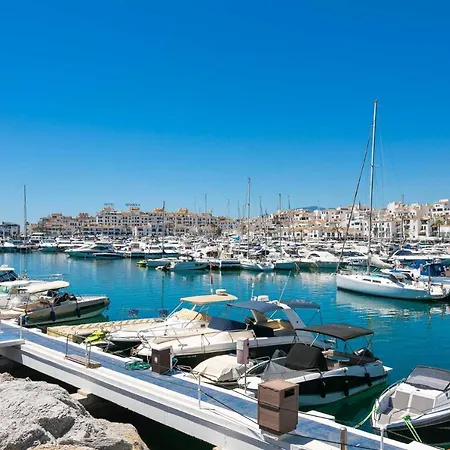 Apartment Puerto Banus, Marina Banus, 2br, 2bth, Pool, Parking, Marbella, 2h
