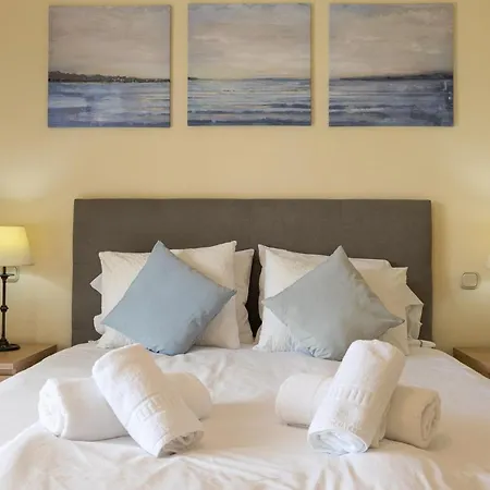 Apartment Puerto Banus, Marina Banus, 2br, 2bth, Pool, Parking, Marbella, 2h