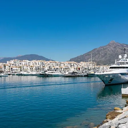 Puerto Banus, Marina Banus, 2br, 2bth, Pool, Parking, Marbella, 2h Marbella
