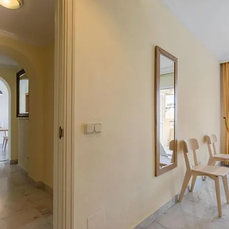 Puerto Banus, Marina Banus, 2br, 2bth, Pool, Parking, Marbella, 2h Apartment *