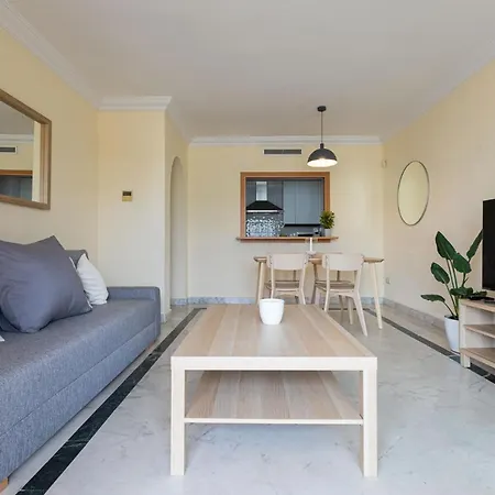 Apartment Puerto Banus, Marina Banus, 2br, 2bth, Pool, Parking, Marbella, 2h *